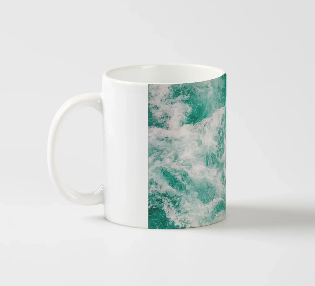 Whitewater 1 tazza in ceramica da Nur Mut
