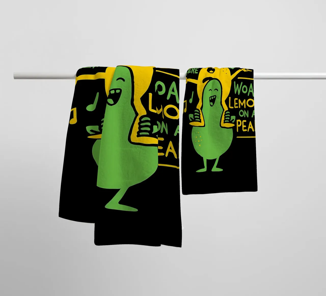 ZITRONE AUF EINER BIRNE Handtuch von Delaplane