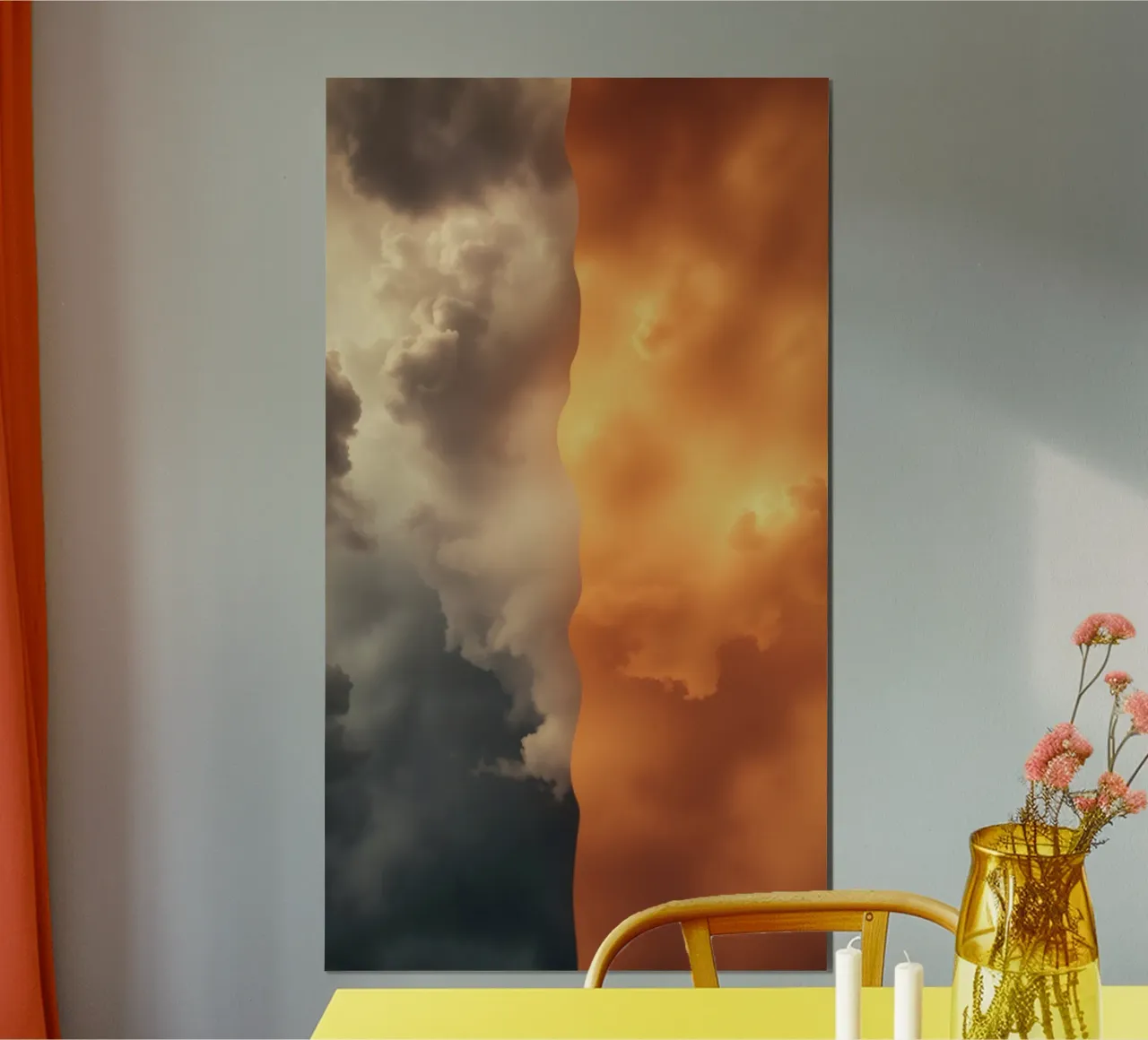 Contrasto sorprendente tra le nuvole scure della tempesta e il vibrante tramonto cl poster da DesignDoodle