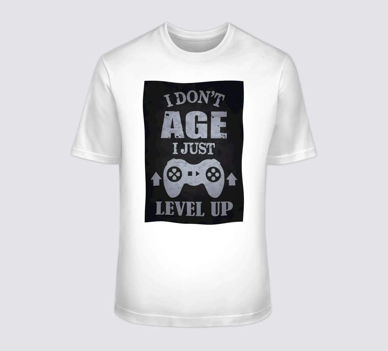 Non invecchio, salgo di livello t-shirt da Bassy