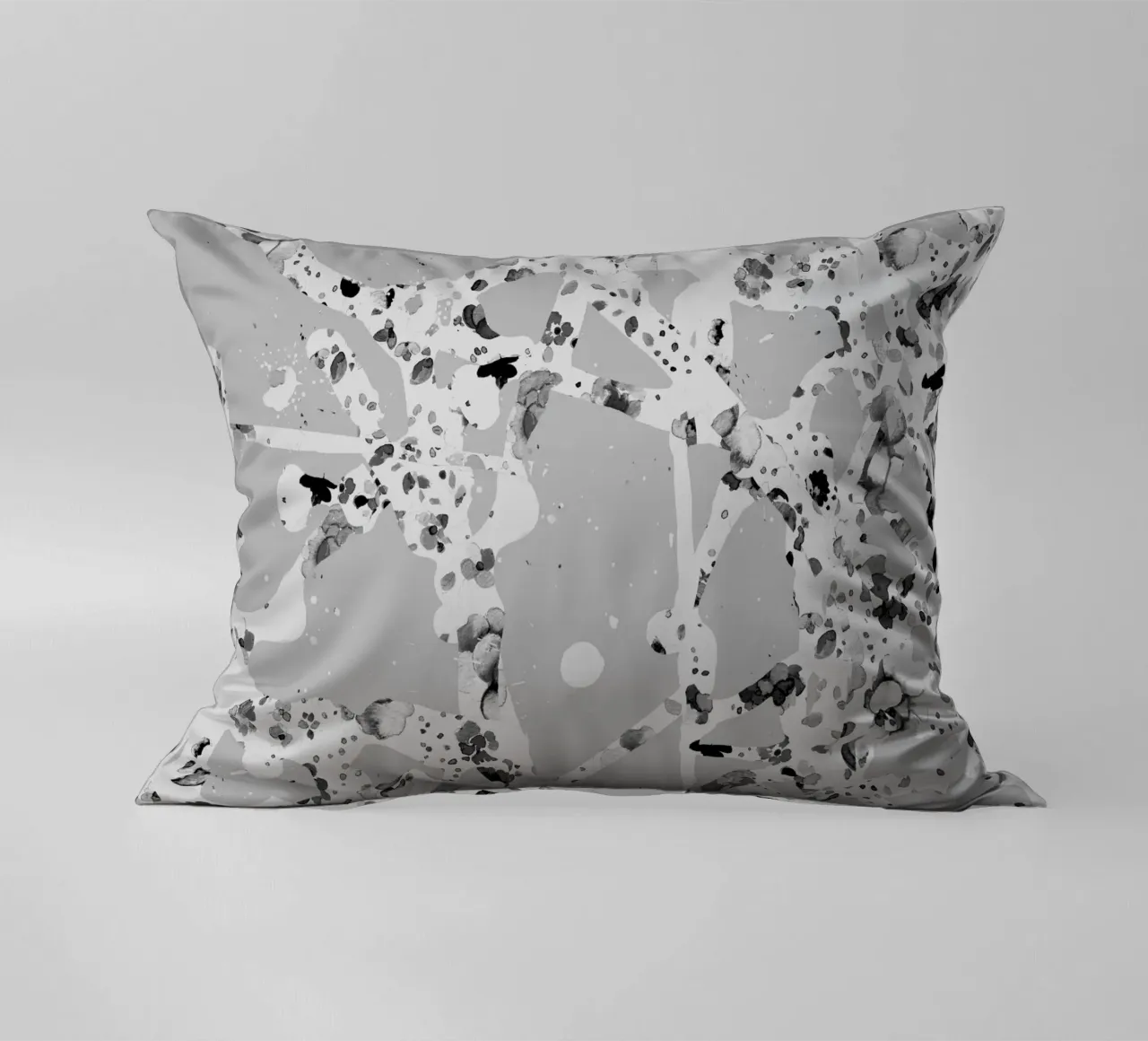 grigio spl cuscino da Giulio Iurissevich