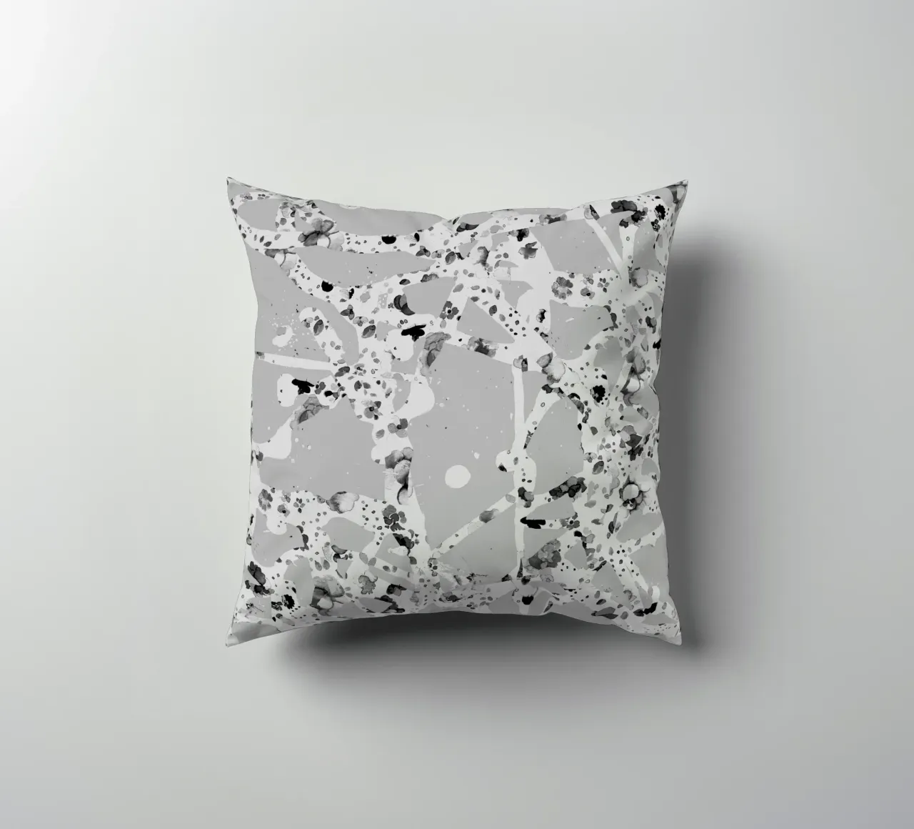 grigio spl cuscino da Giulio Iurissevich