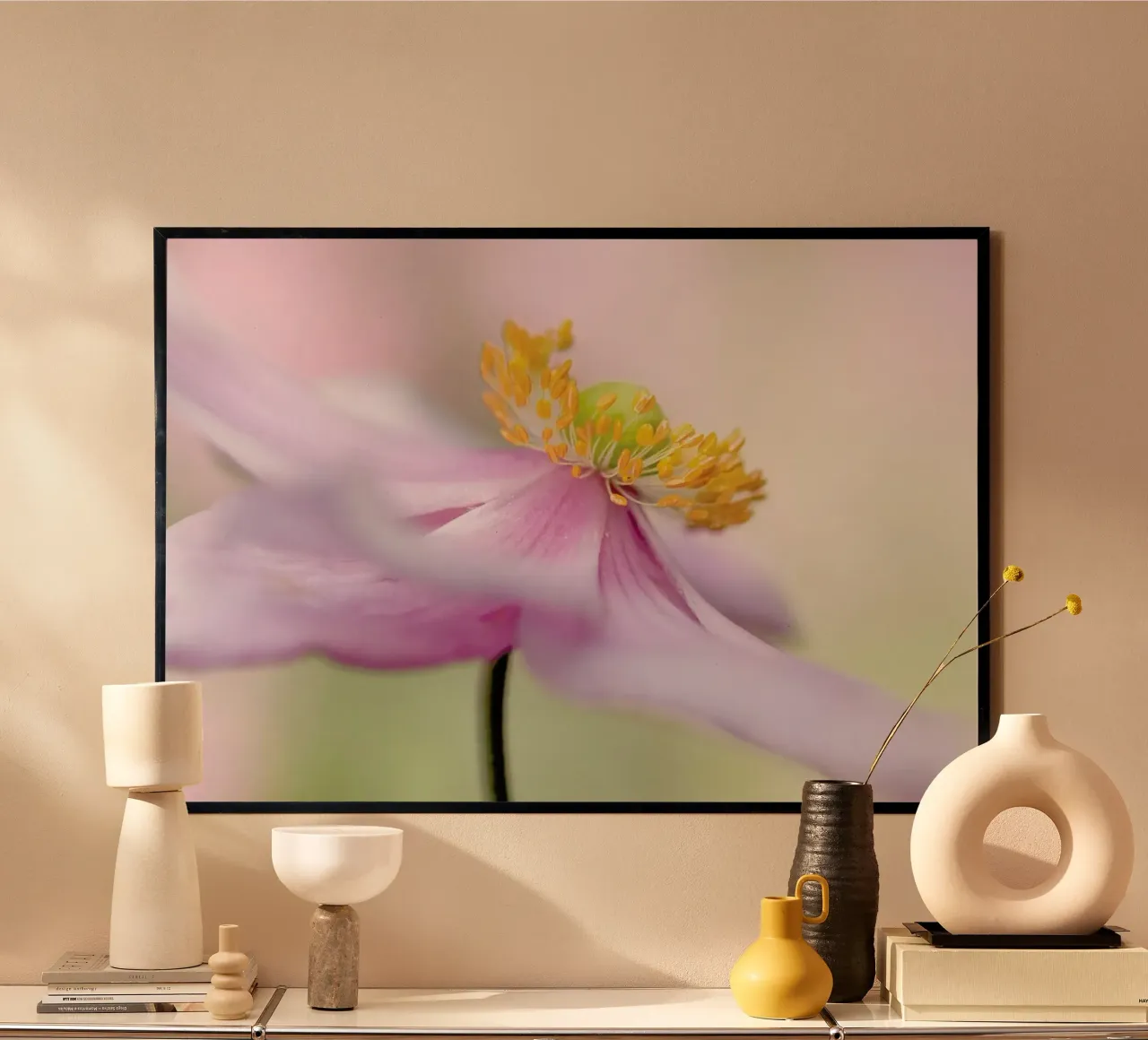 Japanese Anemone - Mandy Disher poster con telaio in legno da Pictufy