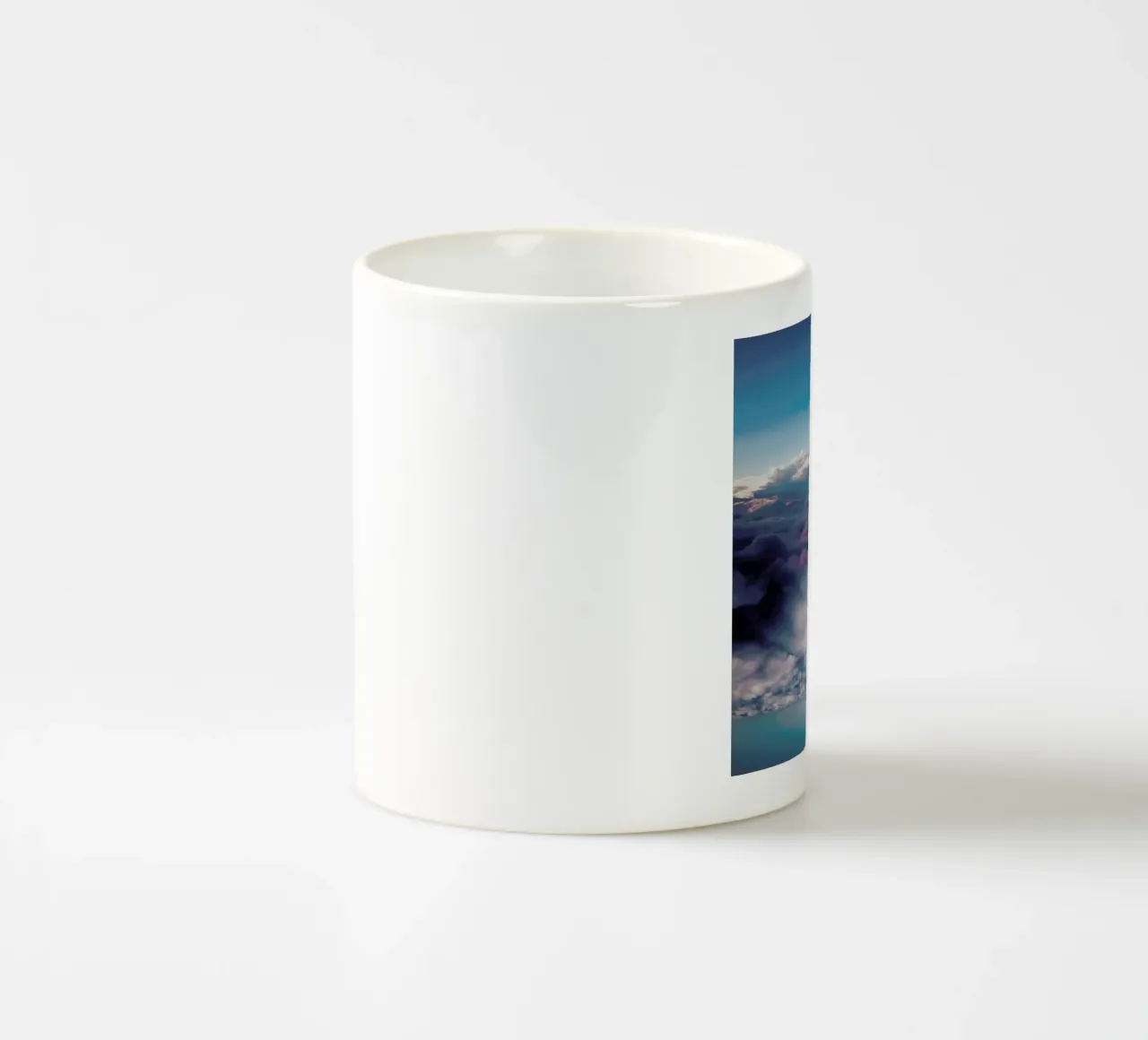 Light Skyer tazza in ceramica da Eugene Soloviev
