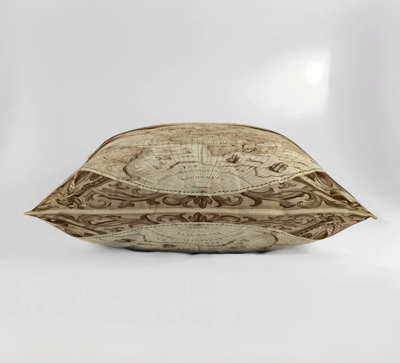 Mappa del mondo d'epoca cuscino da Delaplane