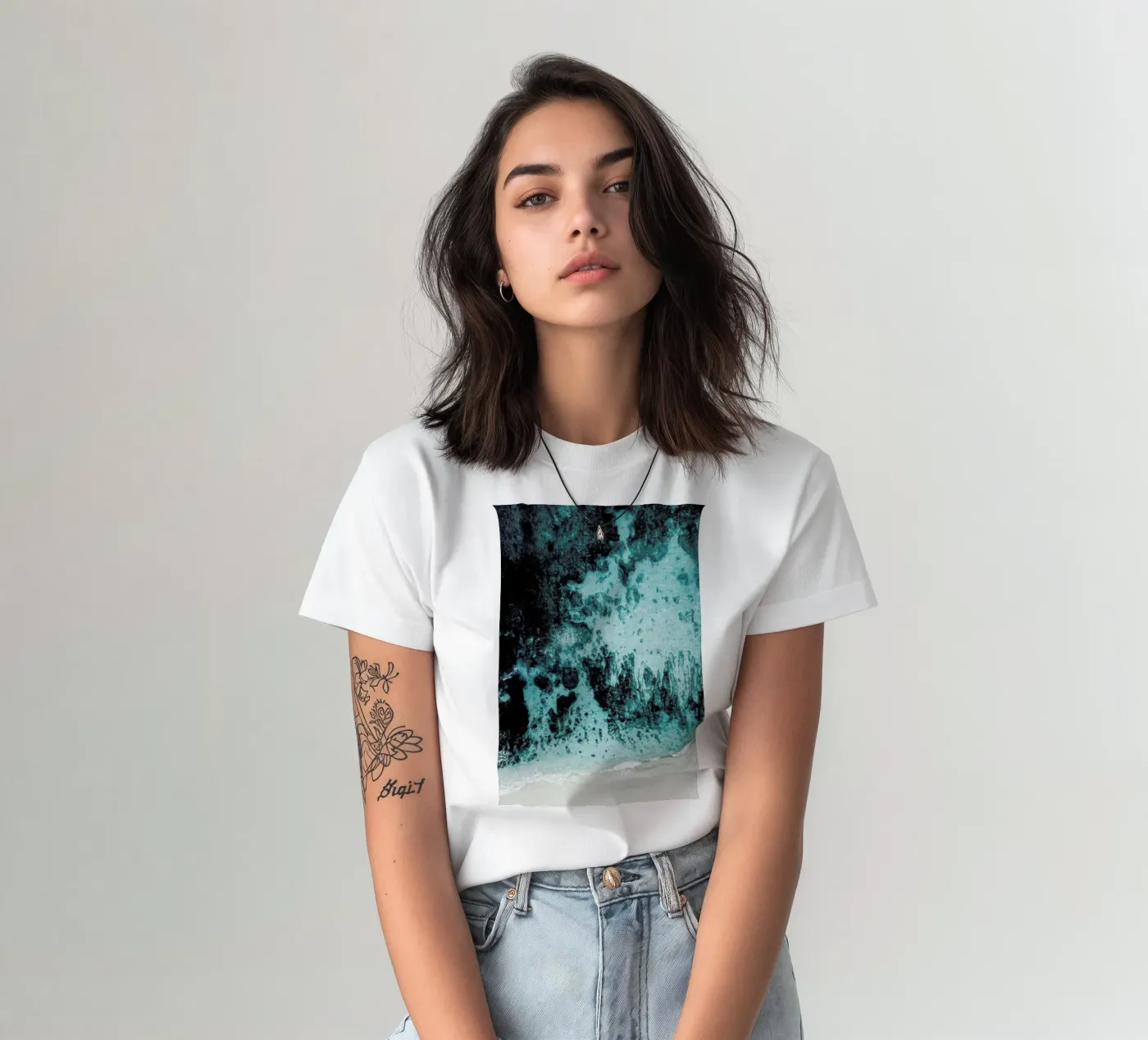 Beach Patterns t-shirt da Chris Abatzis