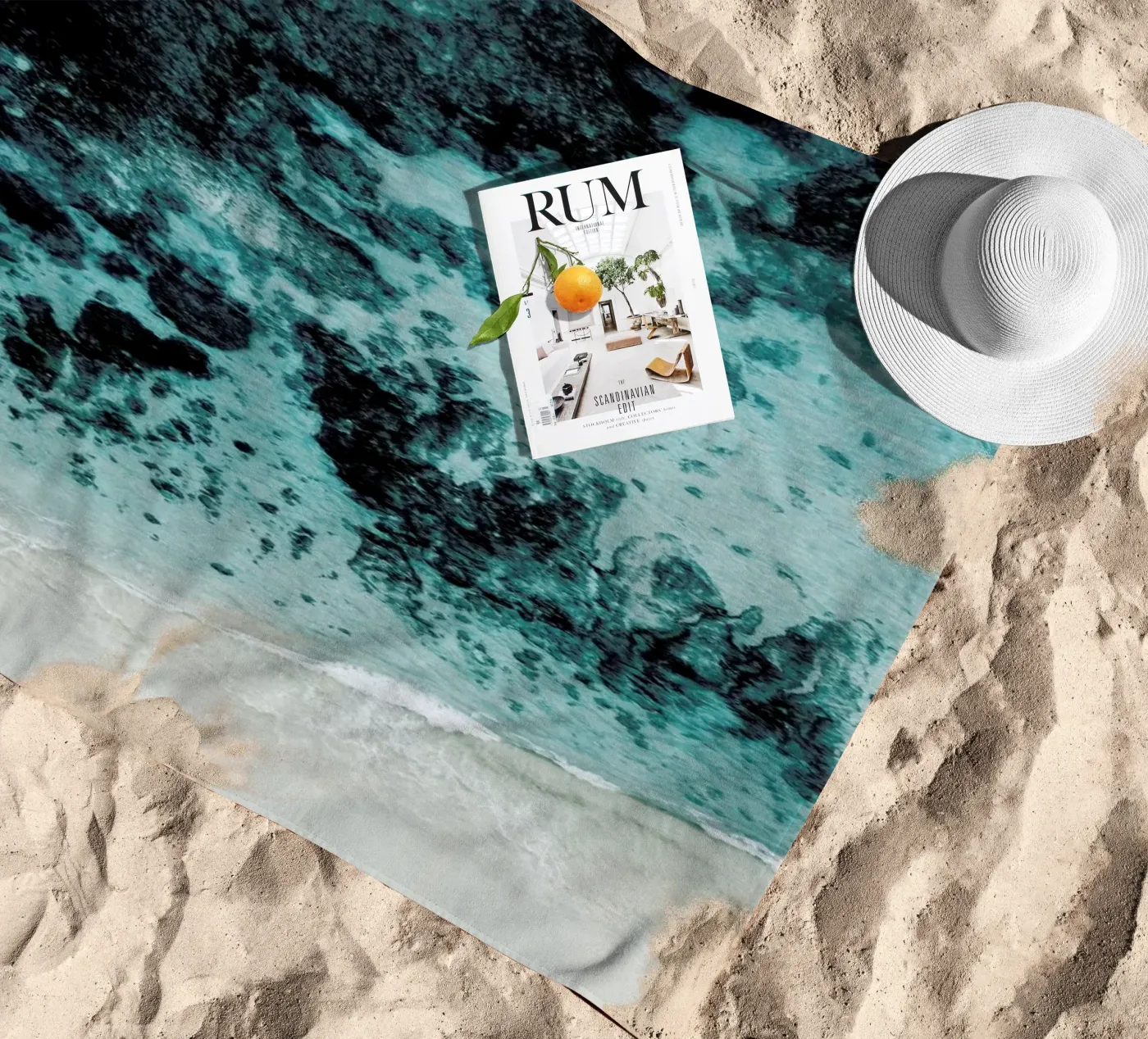 Beach Patterns strandhanddoek van Chris Abatzis