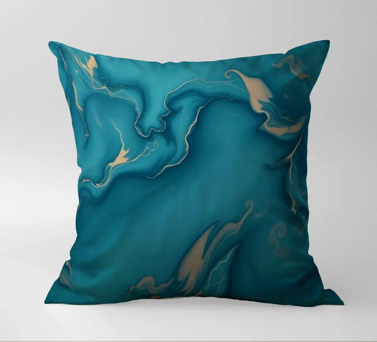 Unico astratto blu e oro marmorizzato con disegni fluenti cuscino da DesignDoodle