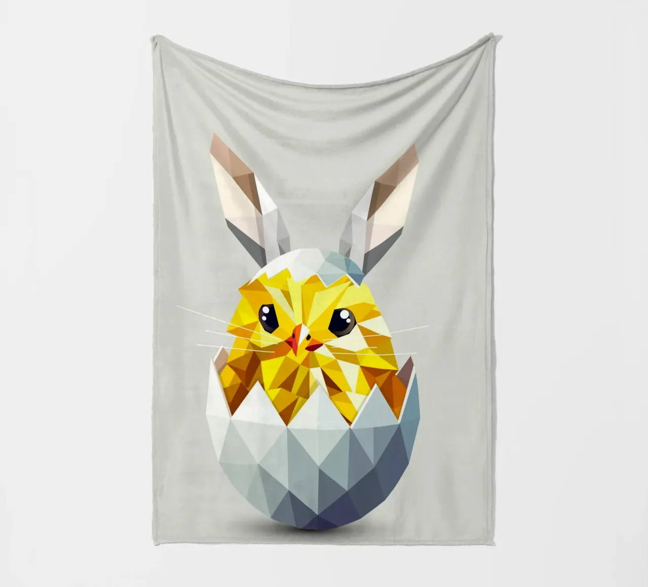 Pulcino di Pasqua geometrico in un uovo con orecchie da coniglietto coperta in pile da namosh