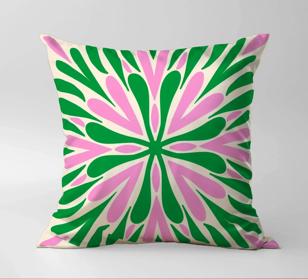 Petali di simmetria moderna - Verde e rosa cuscino da Wackapacka