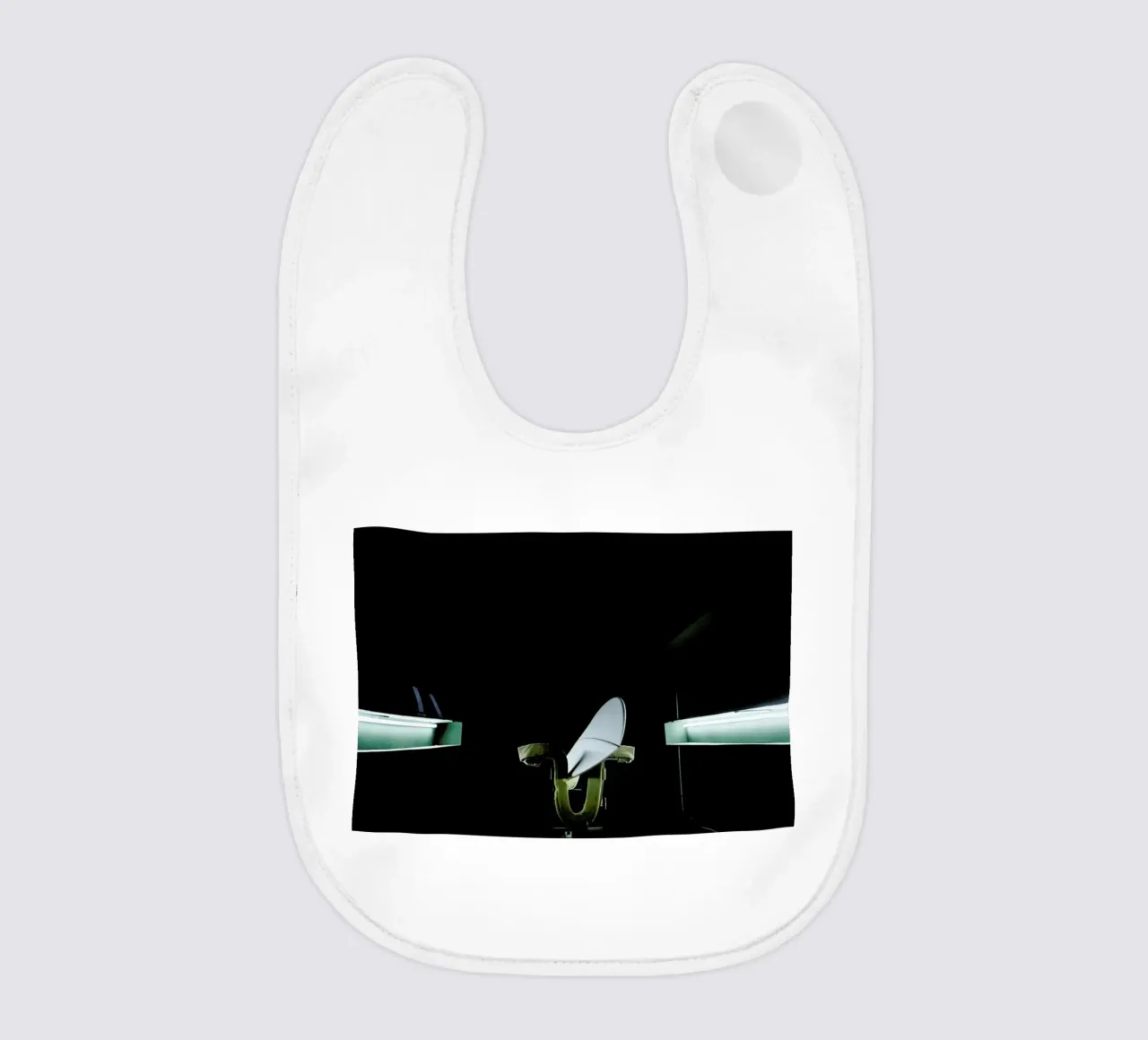 Handshaped bavaglino da Chris Abatzis