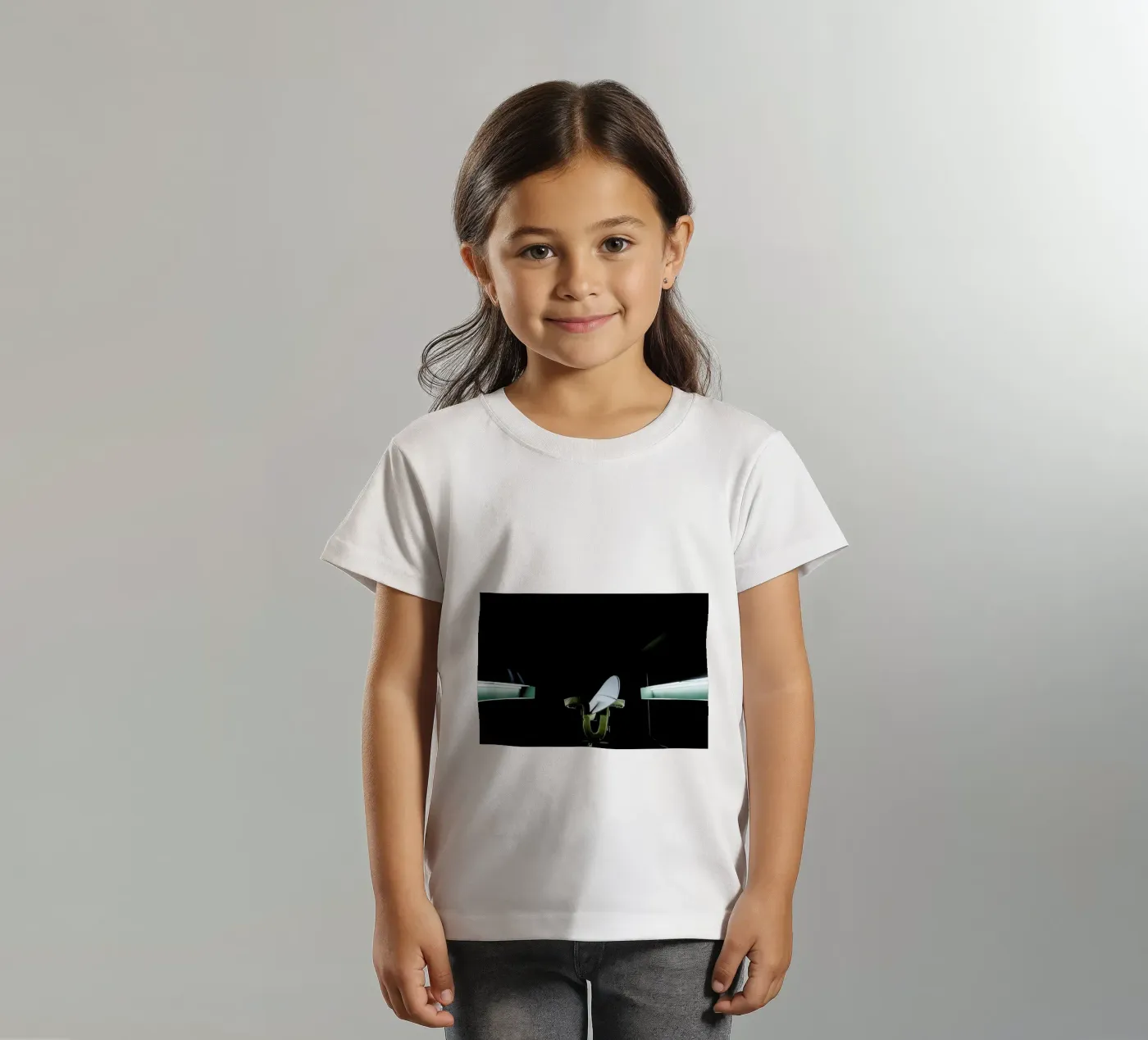 Handshaped kinder t-shirt van Chris Abatzis