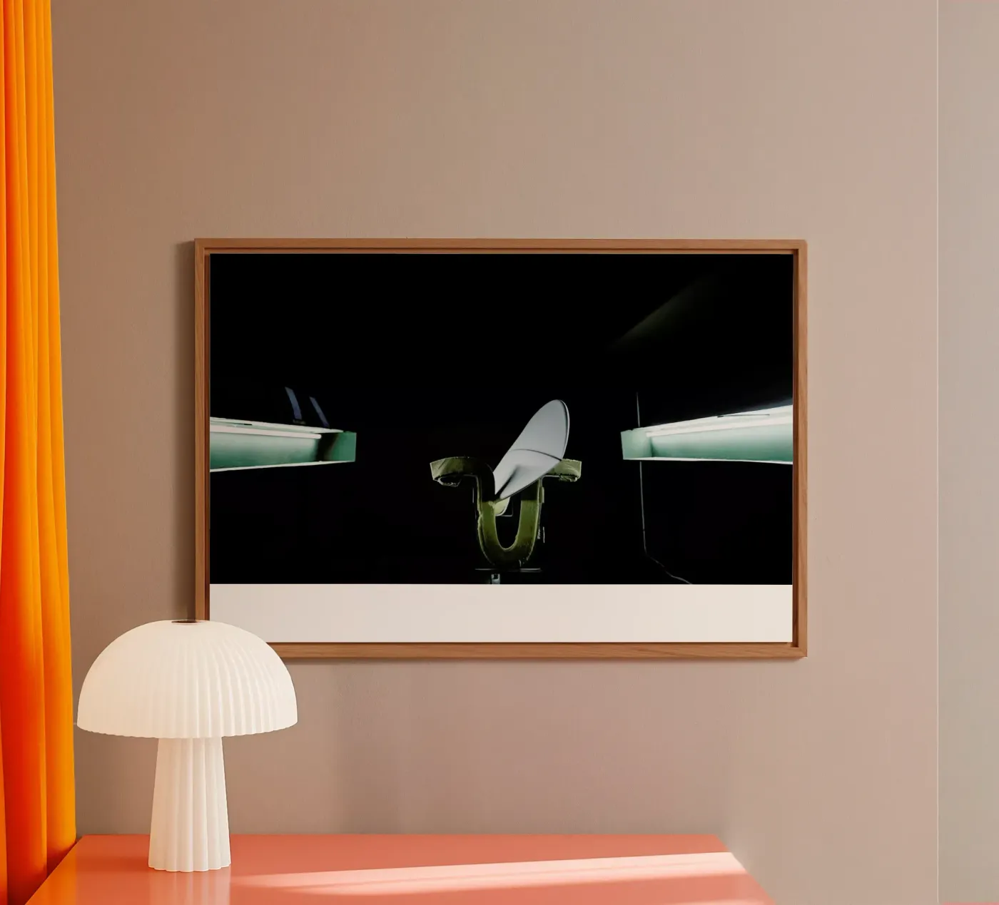 Handshaped alluminio dibond da Chris Abatzis