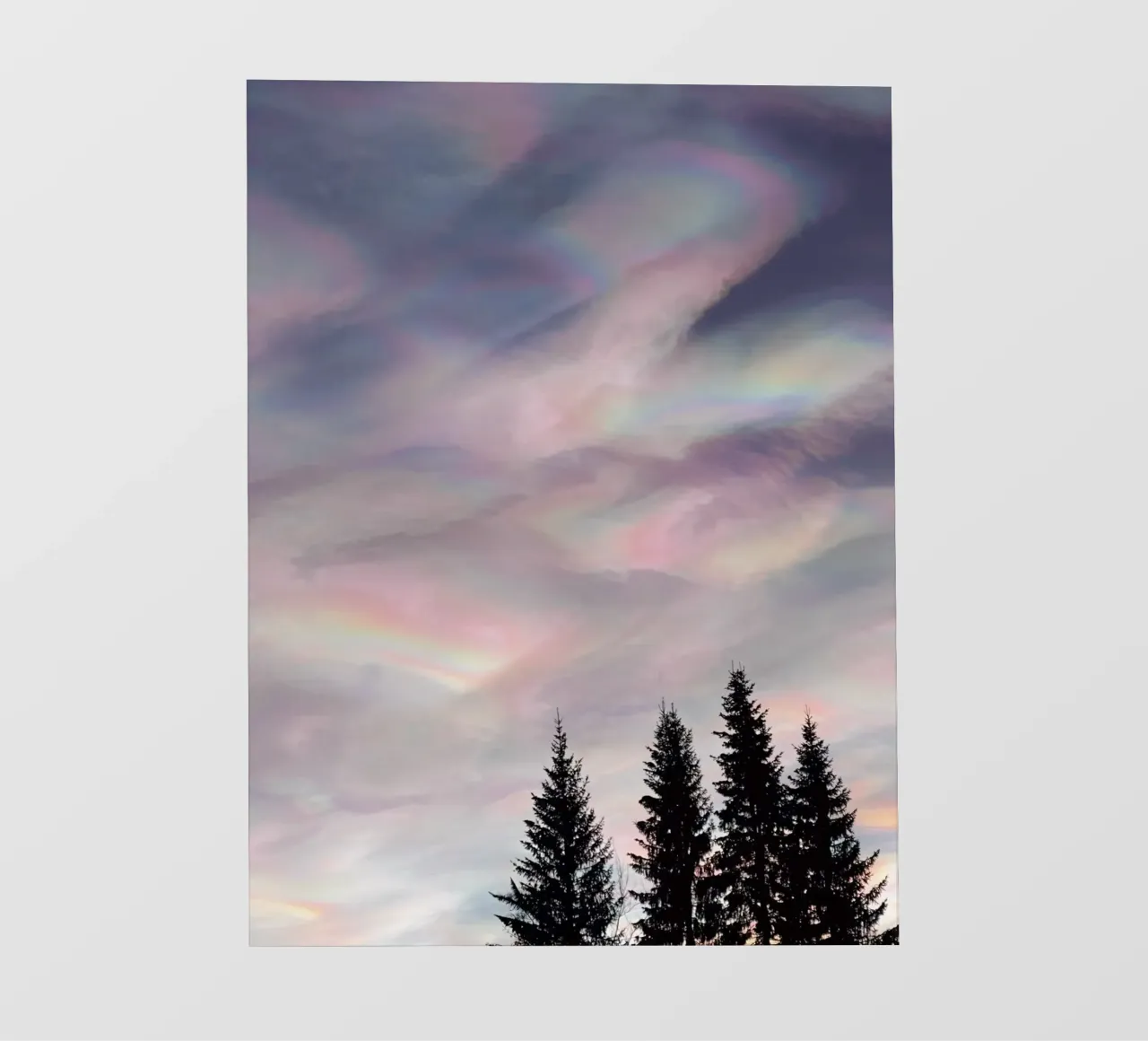 Mother of Pearl Clouds pellicola backlit da Framative