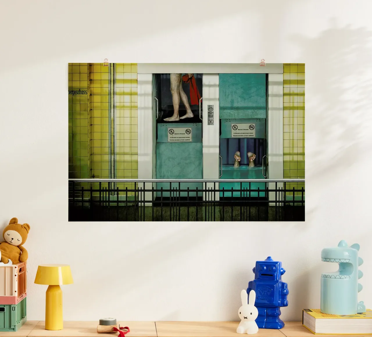 Do We Need A Revolution? poster da Ambra