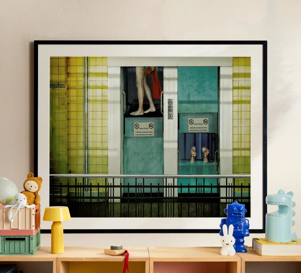 Do We Need A Revolution? poster da Ambra