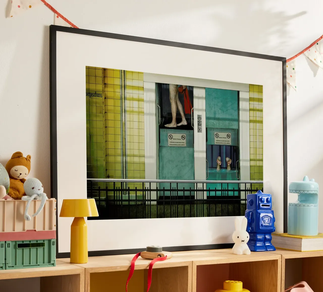 Do We Need A Revolution? poster da Ambra