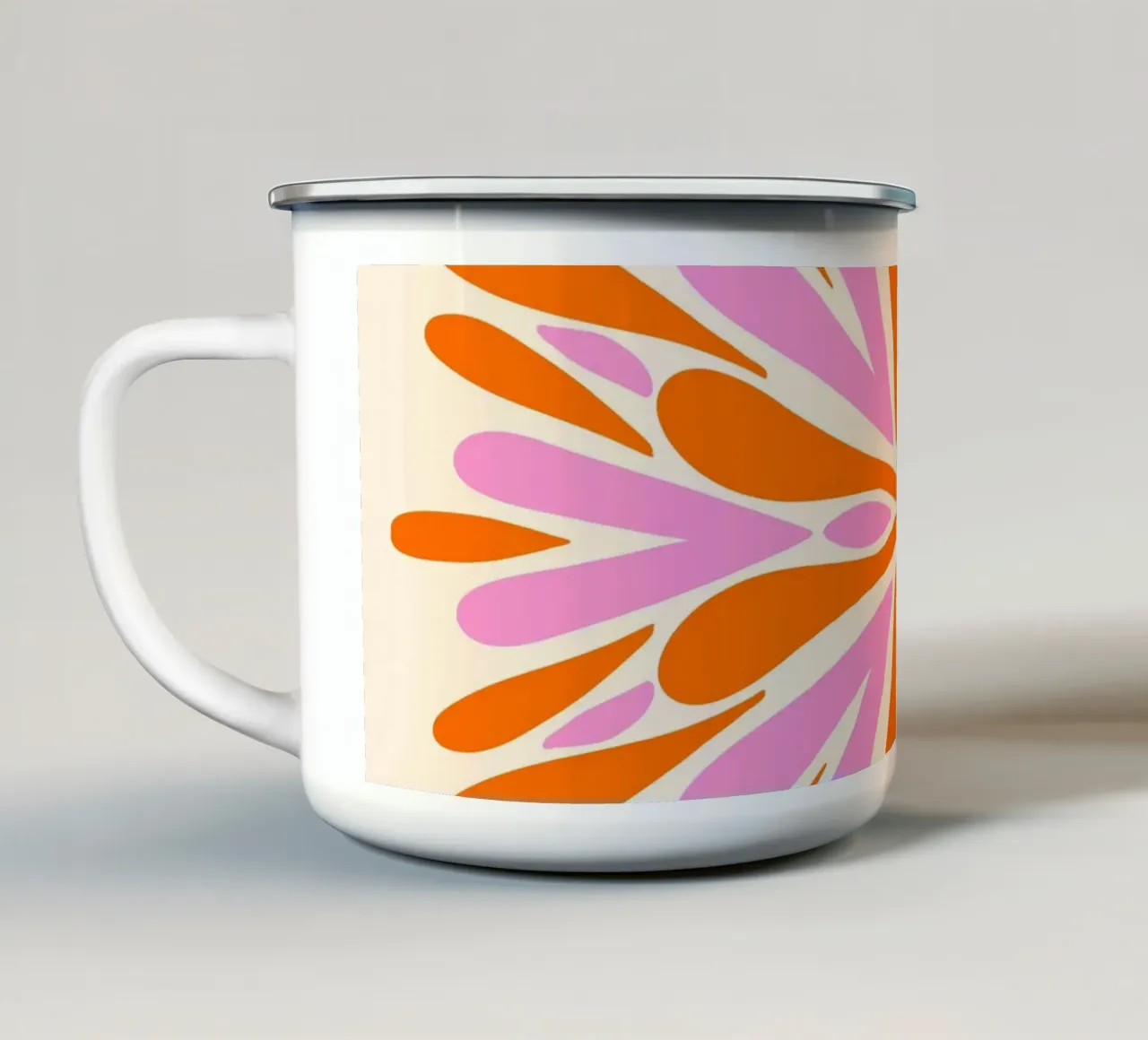Petali di simmetria moderna - Arancione e rosa tazza in smalto da Wackapacka