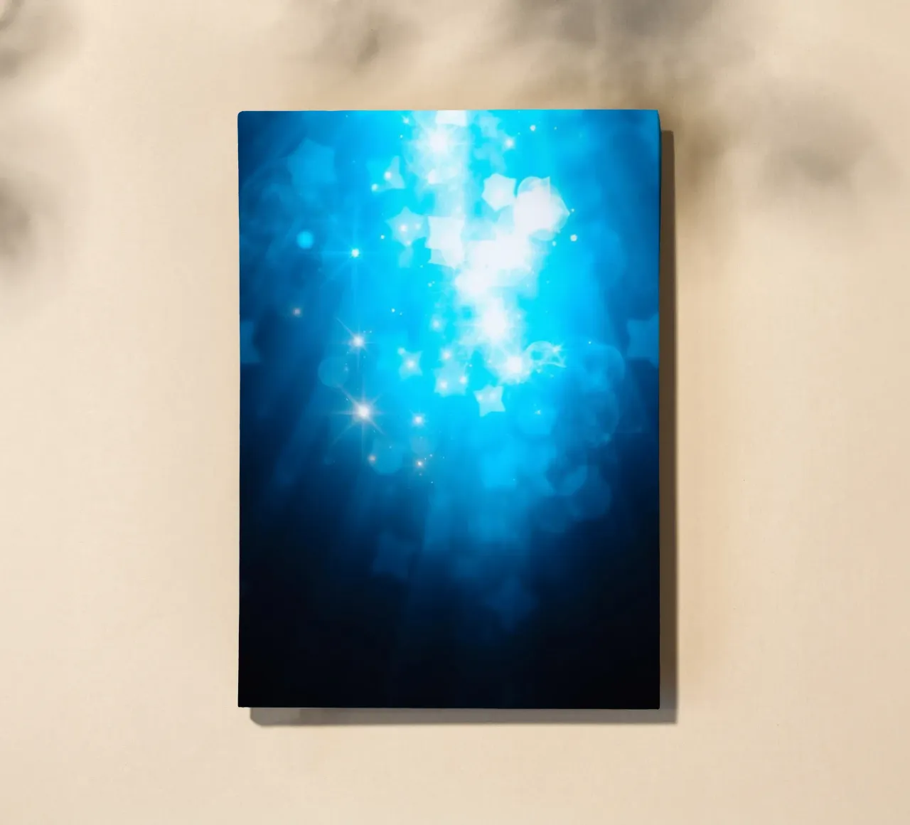 Disegno di sfondo astratto blu brillante con effetto scintillante diario da DesignDoodle