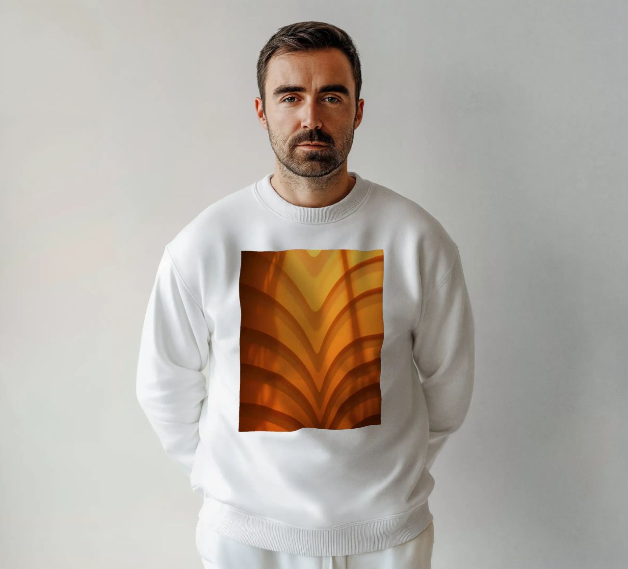 Warme abstracte golven en schaduwen creëren boeiend behang sweatshirt van DesignDoodle