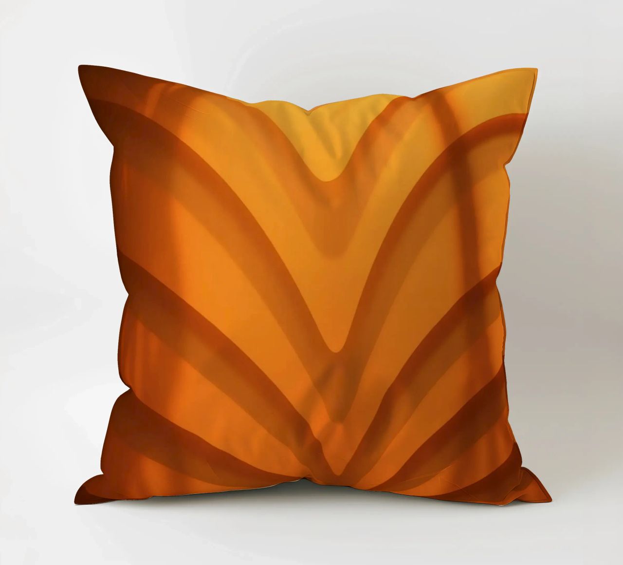 Warme abstracte golven en schaduwen creëren boeiend behang kussen van DesignDoodle