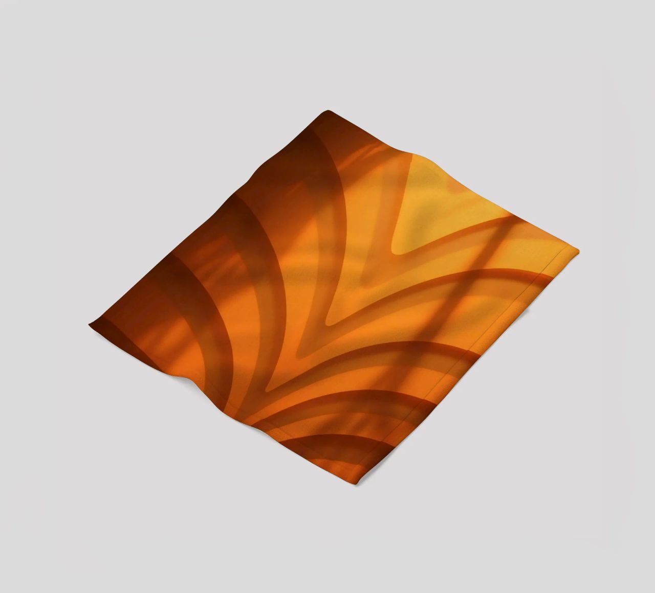 Warme abstracte golven en schaduwen creëren boeiend behang fleecedeken van DesignDoodle