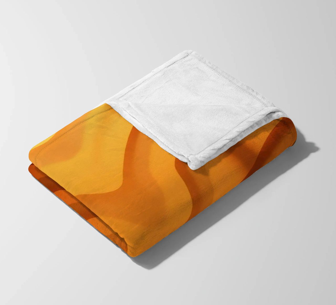 Warme abstracte golven en schaduwen creëren boeiend behang fleecedeken van DesignDoodle
