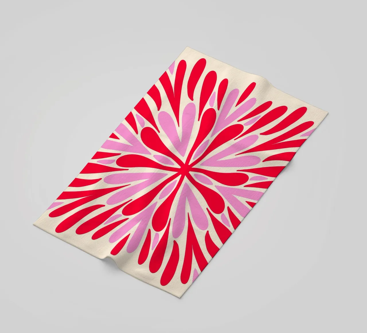 Petali di simmetria moderna - Rosso e rosa telo mare da Wackapacka