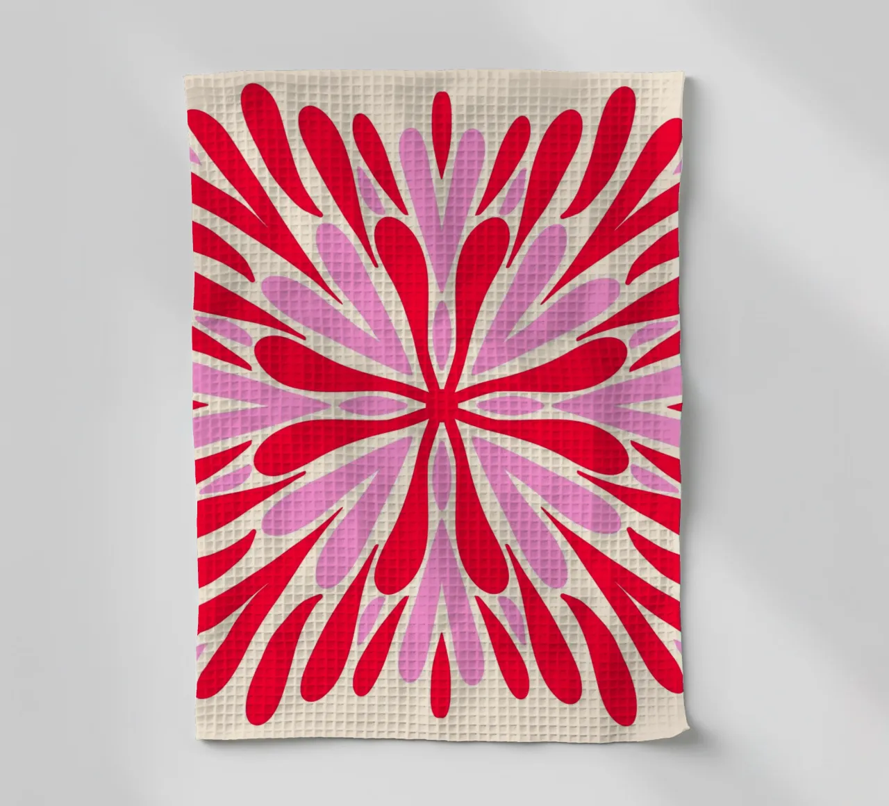 Petali di simmetria moderna - Rosso e rosa canovaccio da cucina da Wackapacka