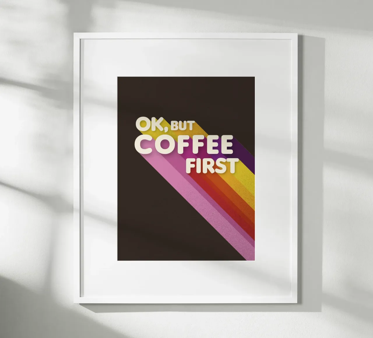 Ok, ma prima il caffè - Arte arcobaleno retrò poster con telaio in alluminio da showmemars