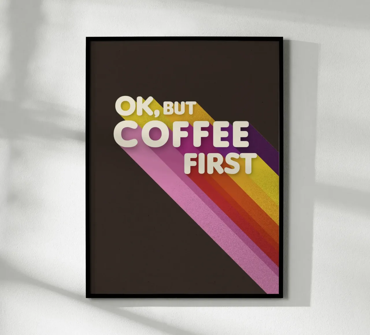 Ok, ma prima il caffè - Arte arcobaleno retrò poster con telaio in alluminio da showmemars