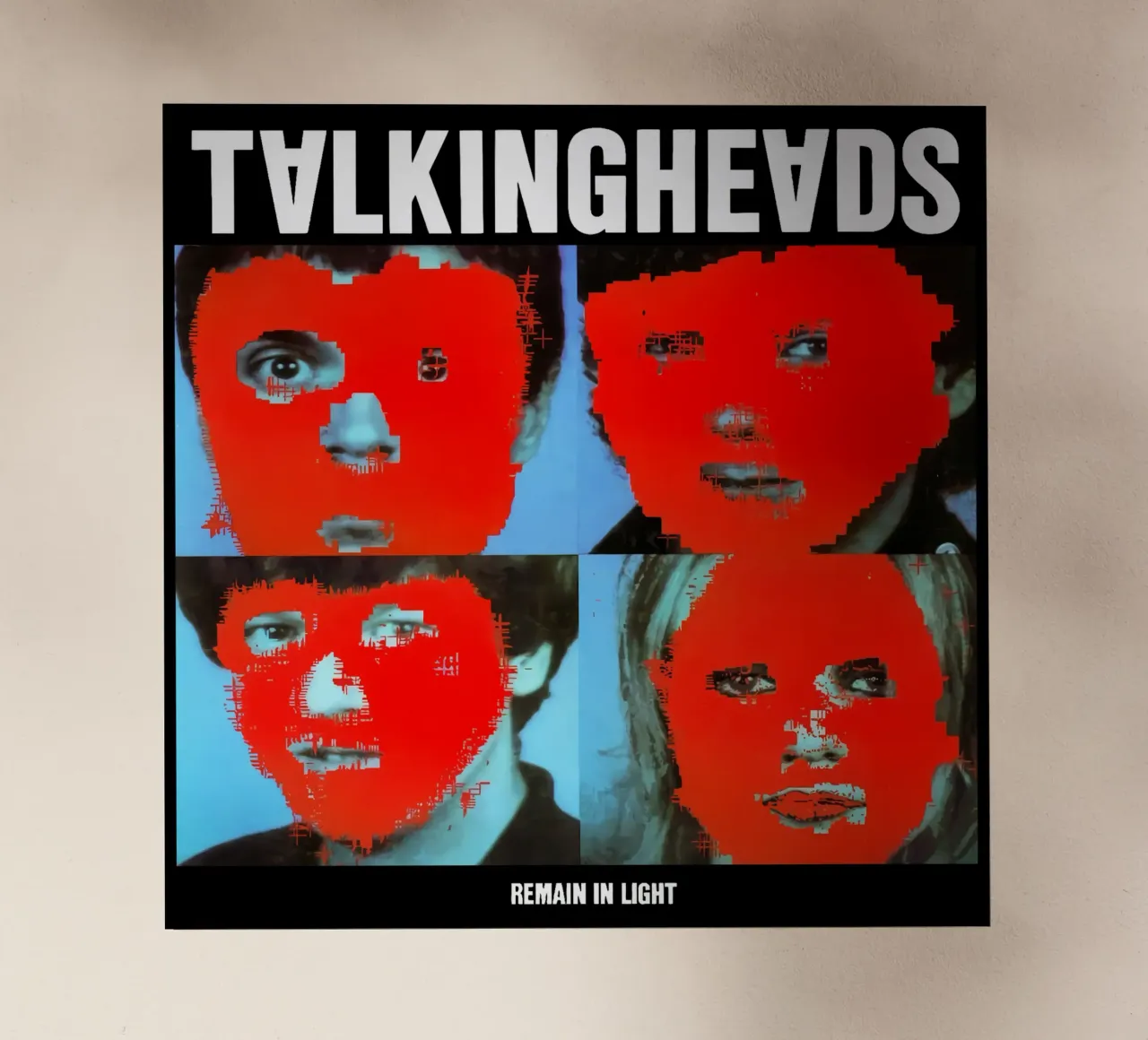 I Talking Heads restano in luce pellicola backlit da Jason Lavelle