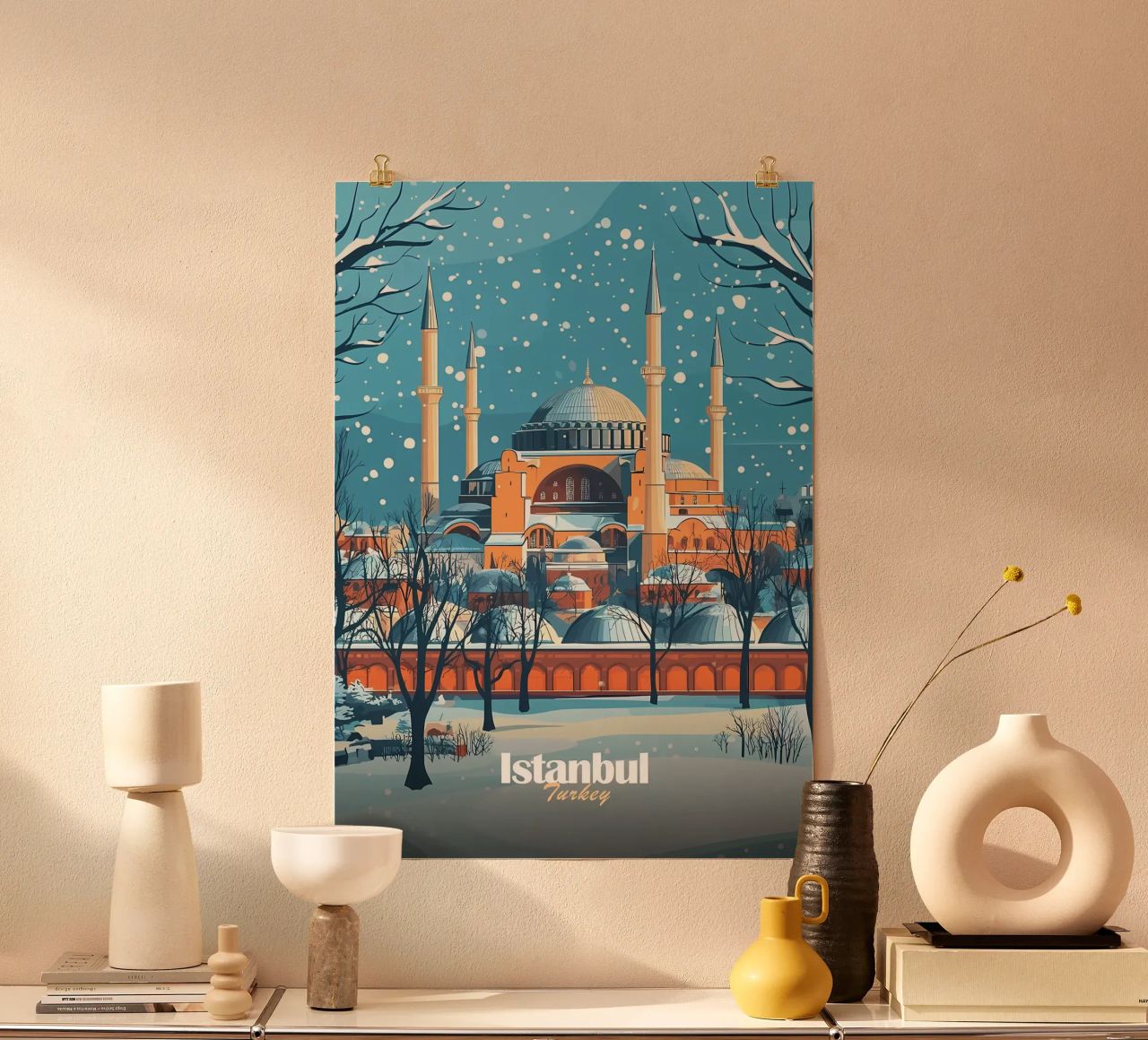 Istanbuler Moschee im Winter Poster von Ginnery