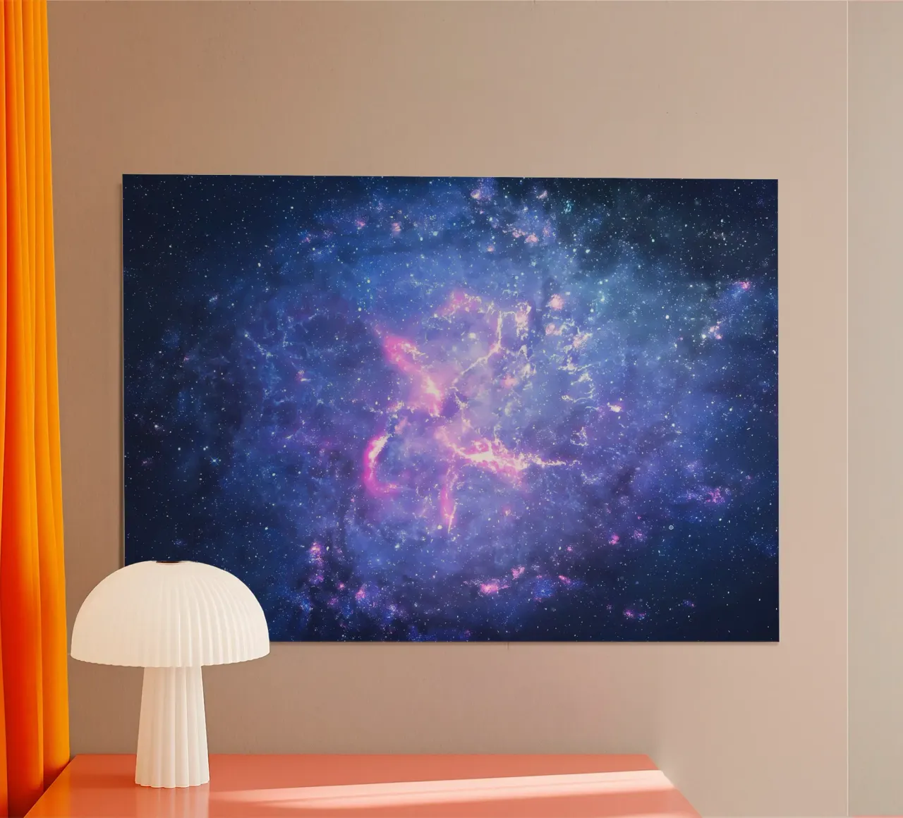 Galaxie et nébuleuse lumineuse poster avec cadre en plastique de Delaplane