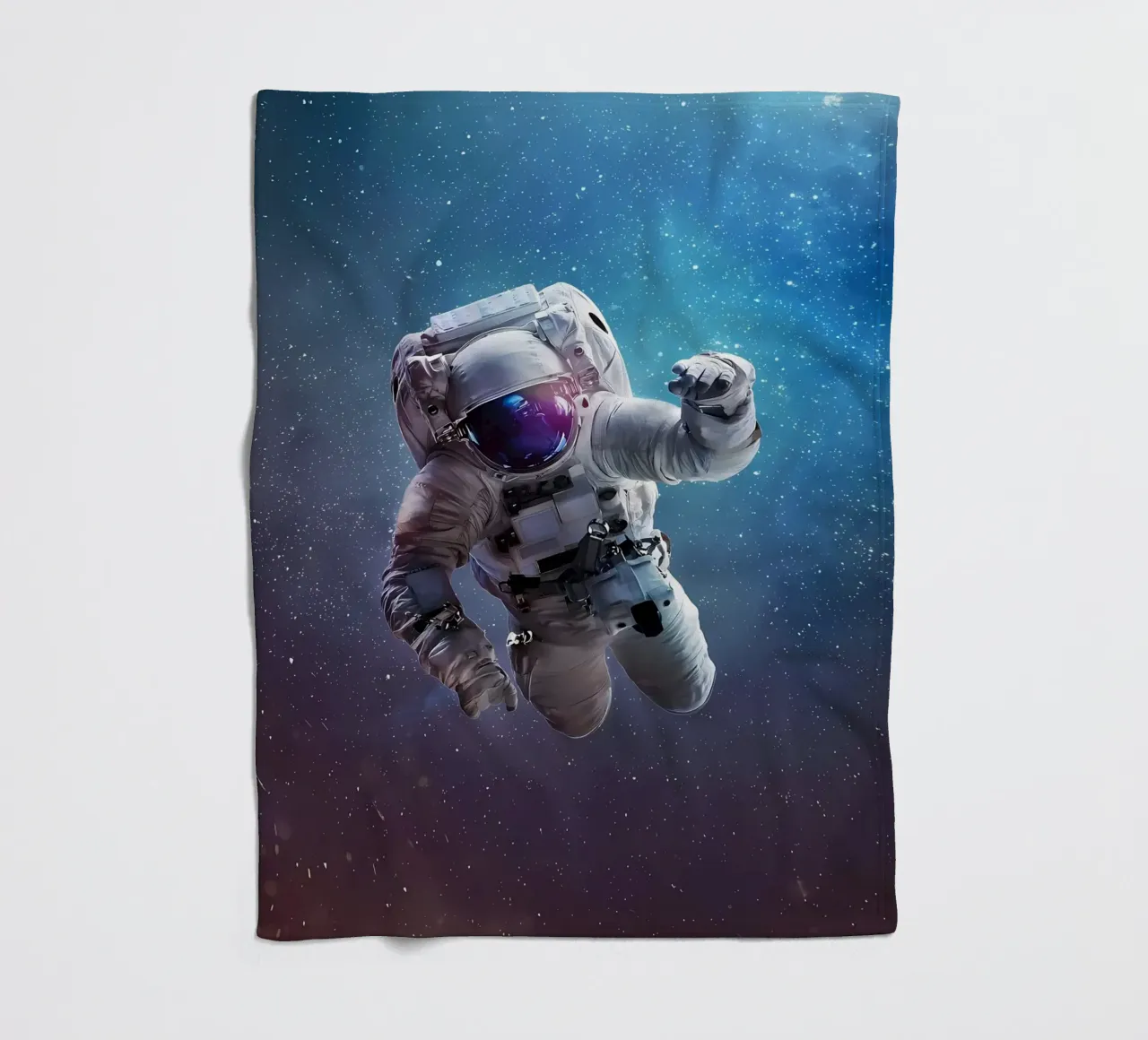 Astronauta in una galassia luminosa coperta in pile da Delaplane