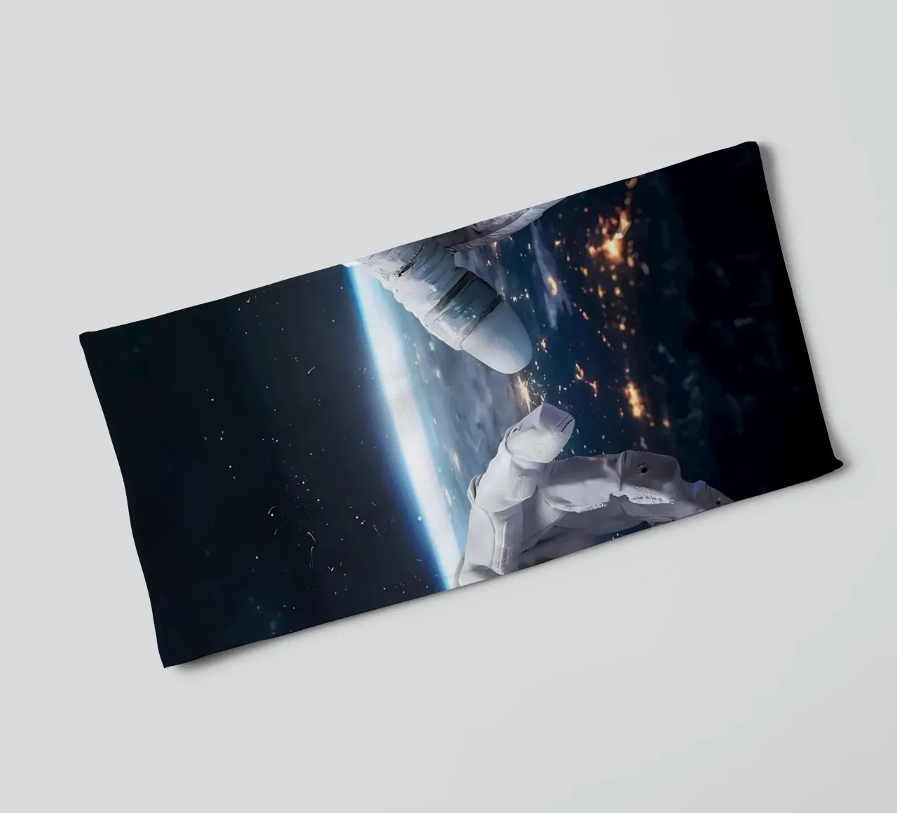 Mani di astronauta e robot asciugamano da bagno da Delaplane