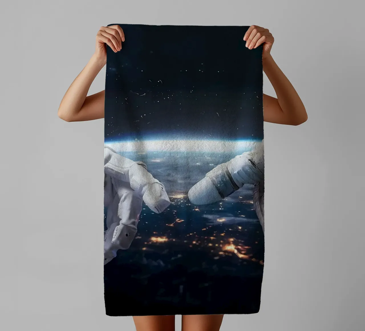 Mani di astronauta e robot asciugamano da bagno da Delaplane