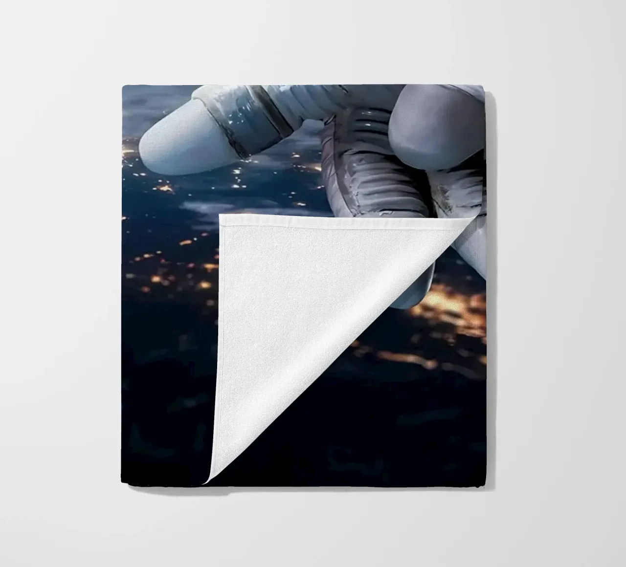 Mani di astronauta e robot telo mare da Delaplane