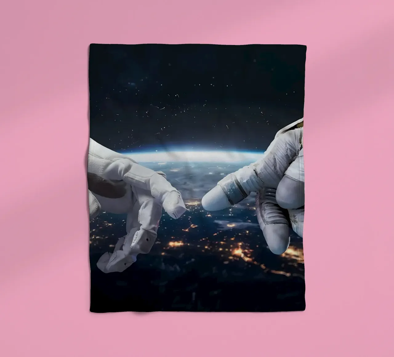 Mani di astronauta e robot coperta in pile da Delaplane