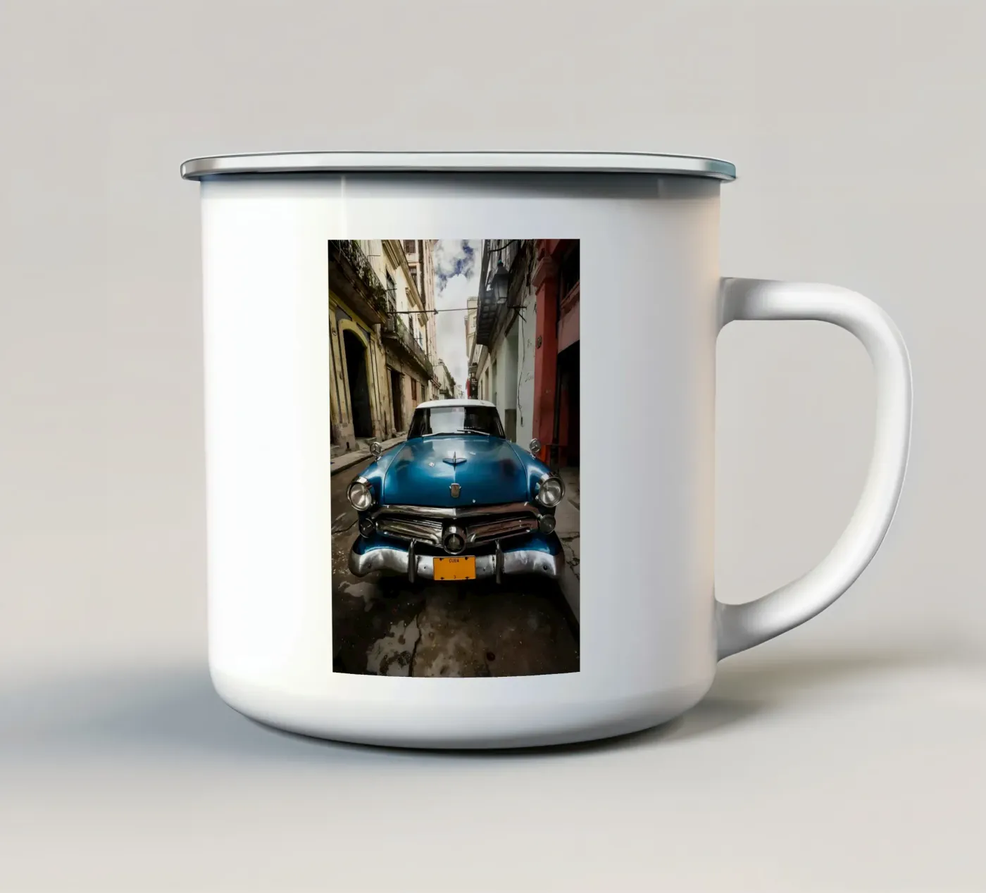 Vintage Classic Car Emaille Tasse von Delaplane