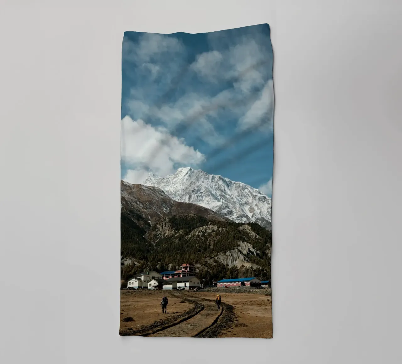 Path to the Peaks asciugamano da bagno da FujiPrints