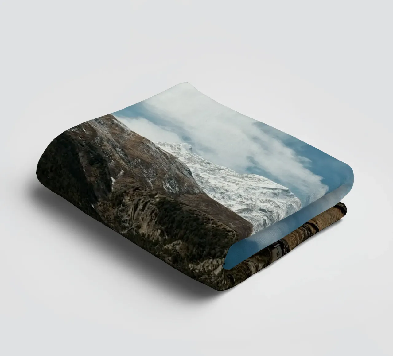 Path to the Peaks asciugamano da bagno da FujiPrints