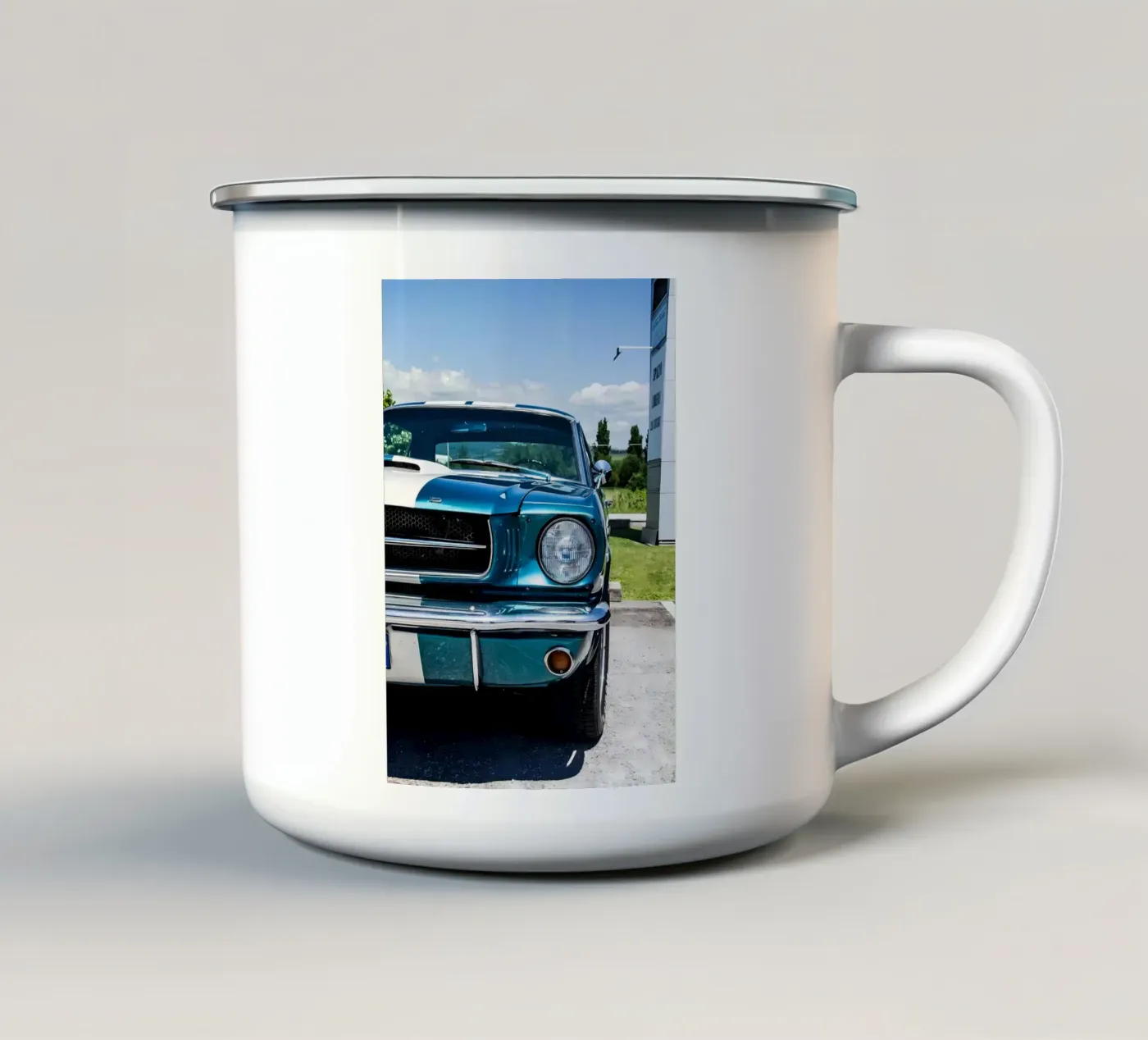 Oldtimer Oldtimer Emaille Tasse von Delaplane