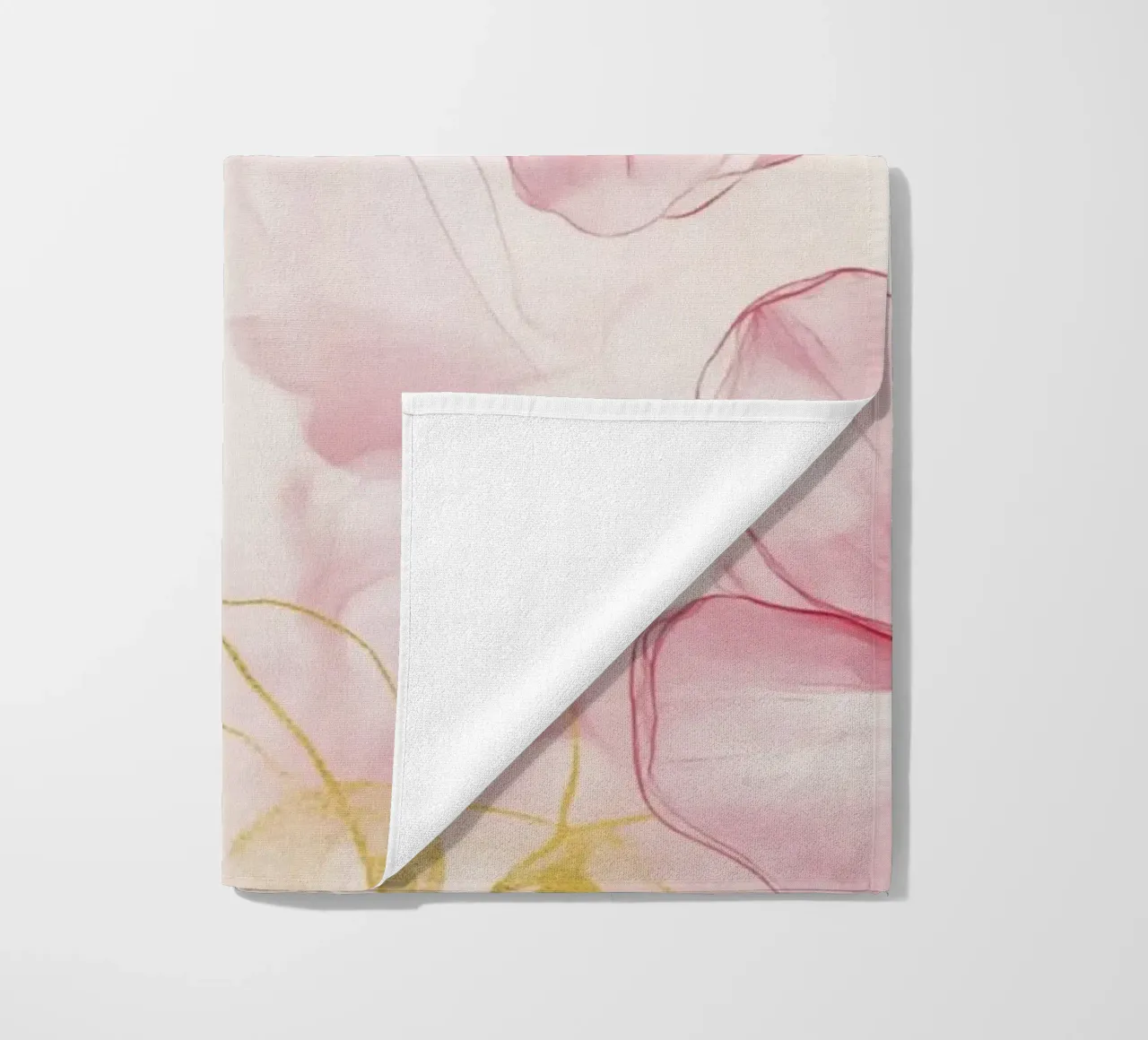 Nuvole eteree di fiori rosa telo mare da Modern Muse