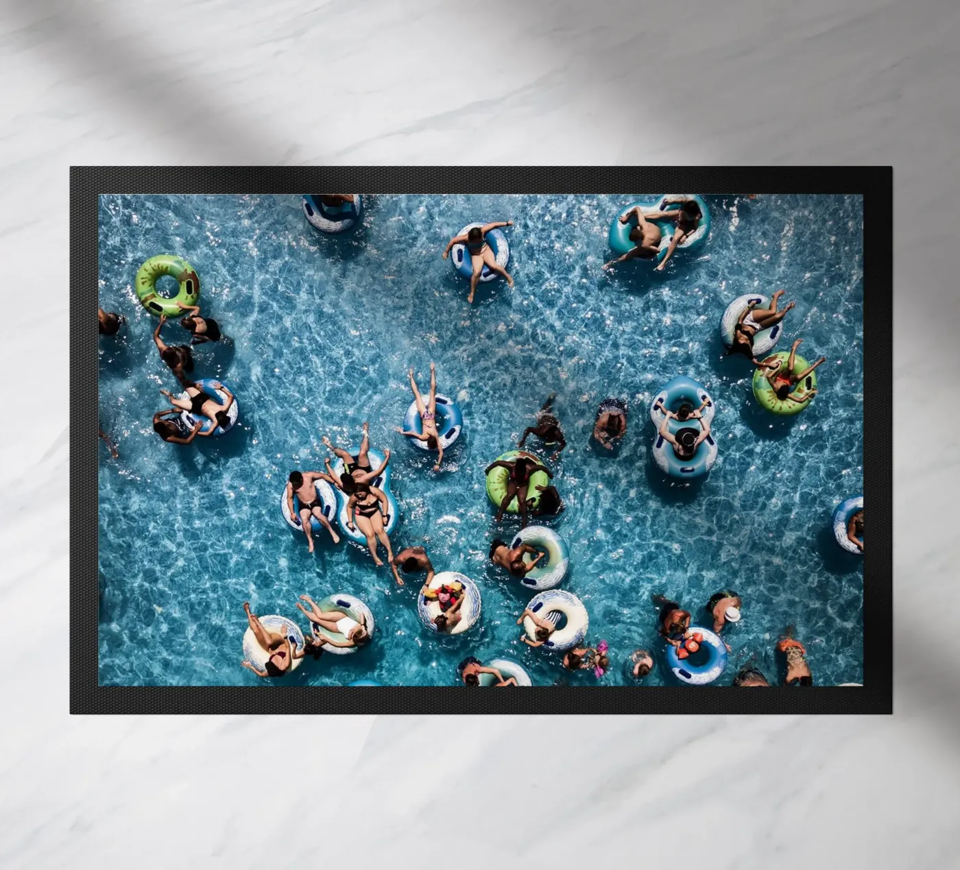Pool Party Fußmatte von Framative