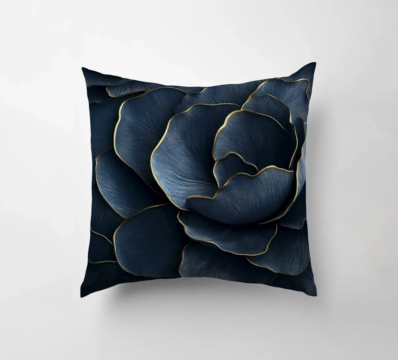 Petali di mezzanotte cuscino da Modern Muse