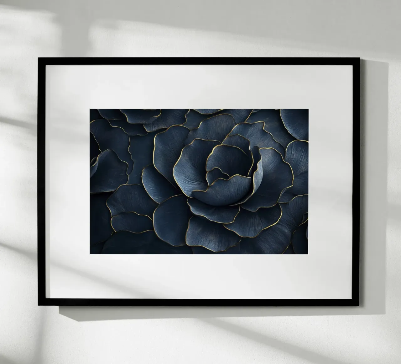 Petali di mezzanotte poster con telaio in plastica da Modern Muse