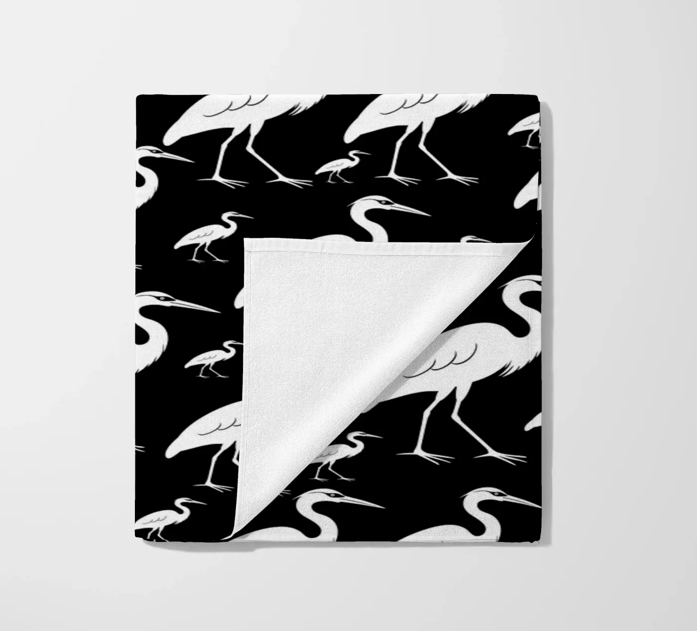 Egrets pattern strandhanddoek van baobabprintstore