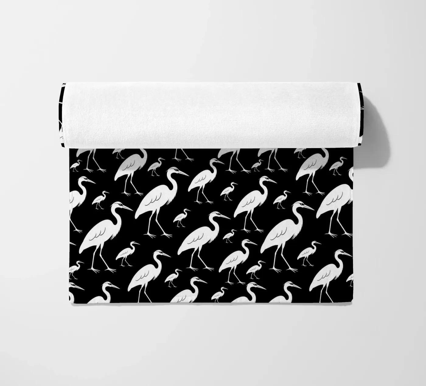 Egrets pattern Strandtuch von baobabprintstore