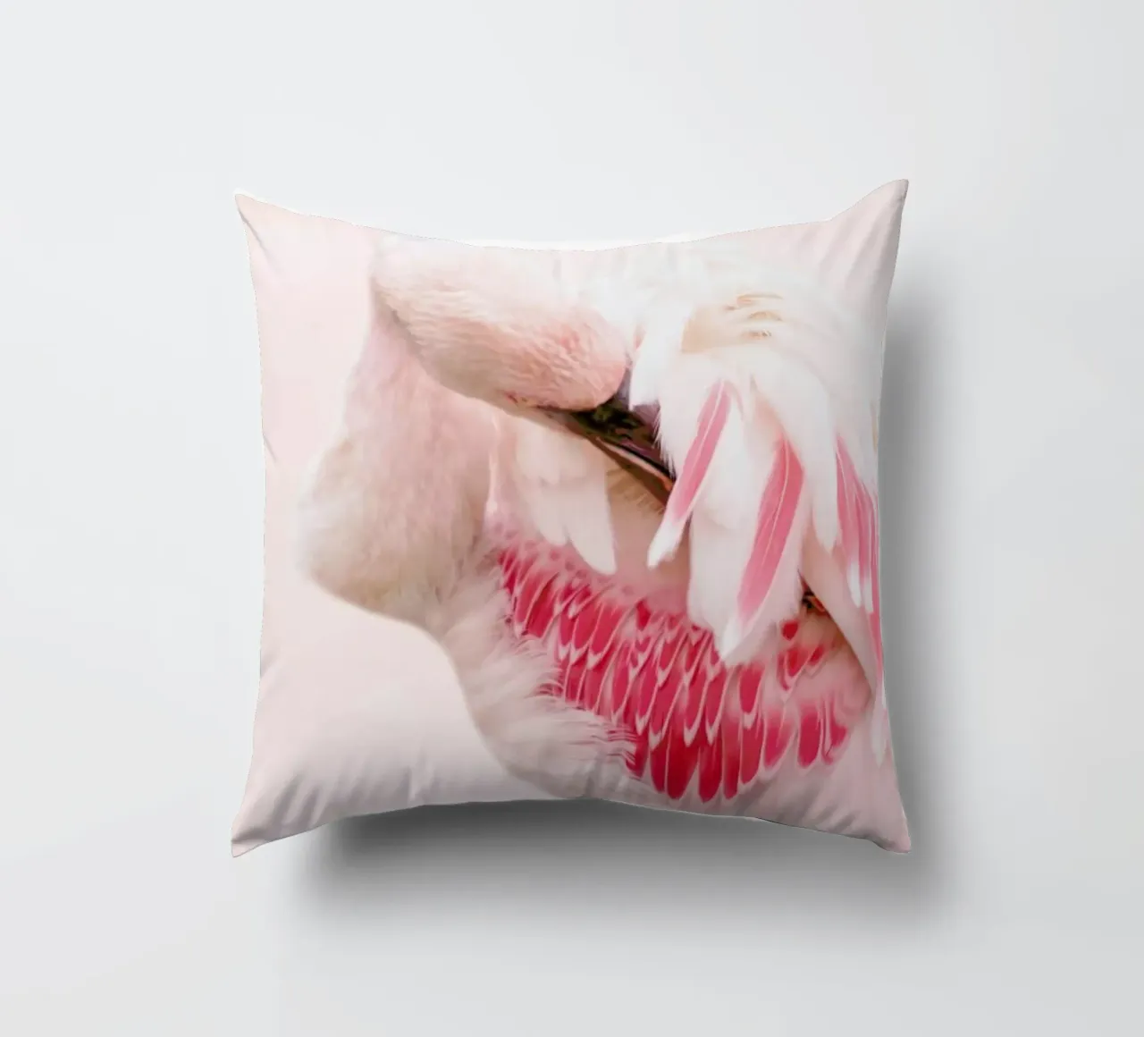 Flamingo Pink kussen van Ingrid Beddoes